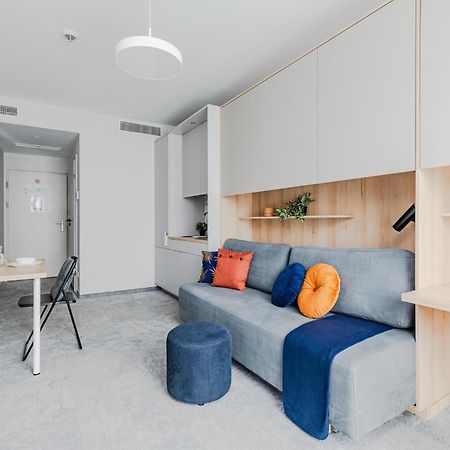 Superapart Wilanow Ministudio, Medicover, Swiatynia Opatrznosci Warszawa Exteriör bild